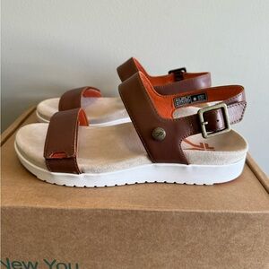 KURU Glide Brown comfort support Sandals NEW